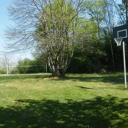 Semesterbostad Domaine Les Pins Nanthiat